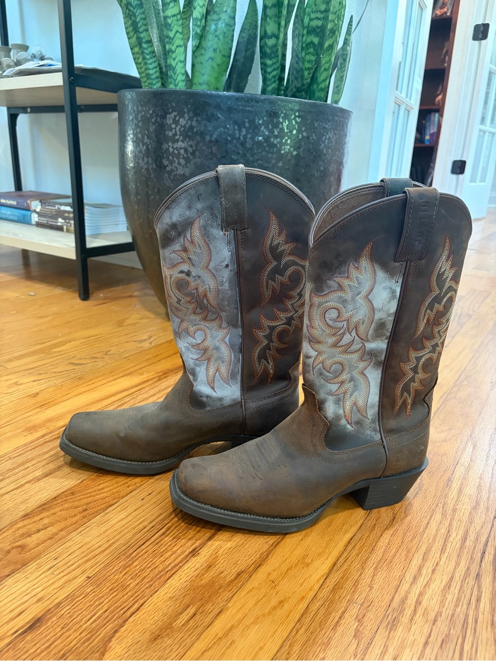 Justin brown leather boots